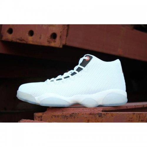Cheap Jordan Horizon Low "Pure Platinum" White/Gym Red-Pure Plat