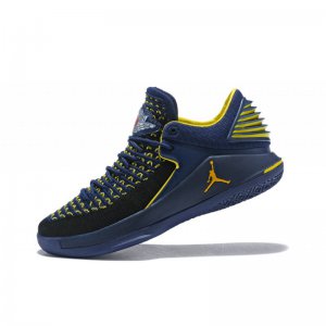 New Air Jordan 32 Low "Michigan" PE College Navy/Maize Yellow Me
